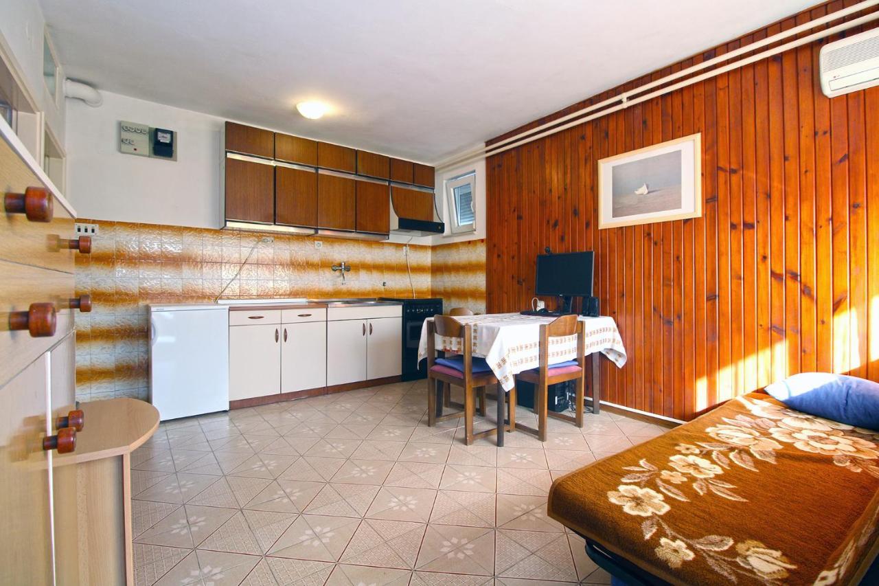 Apartments Valerija 847 Πούλα Εξωτερικό φωτογραφία
